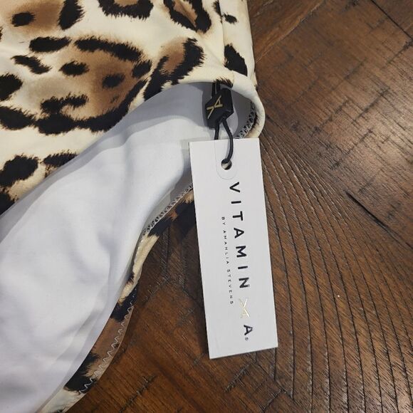 Vitamin A Barcelona Sculpting High Waisted Swim Bottom Leopard Size Small (6) - Picture 4 of 7